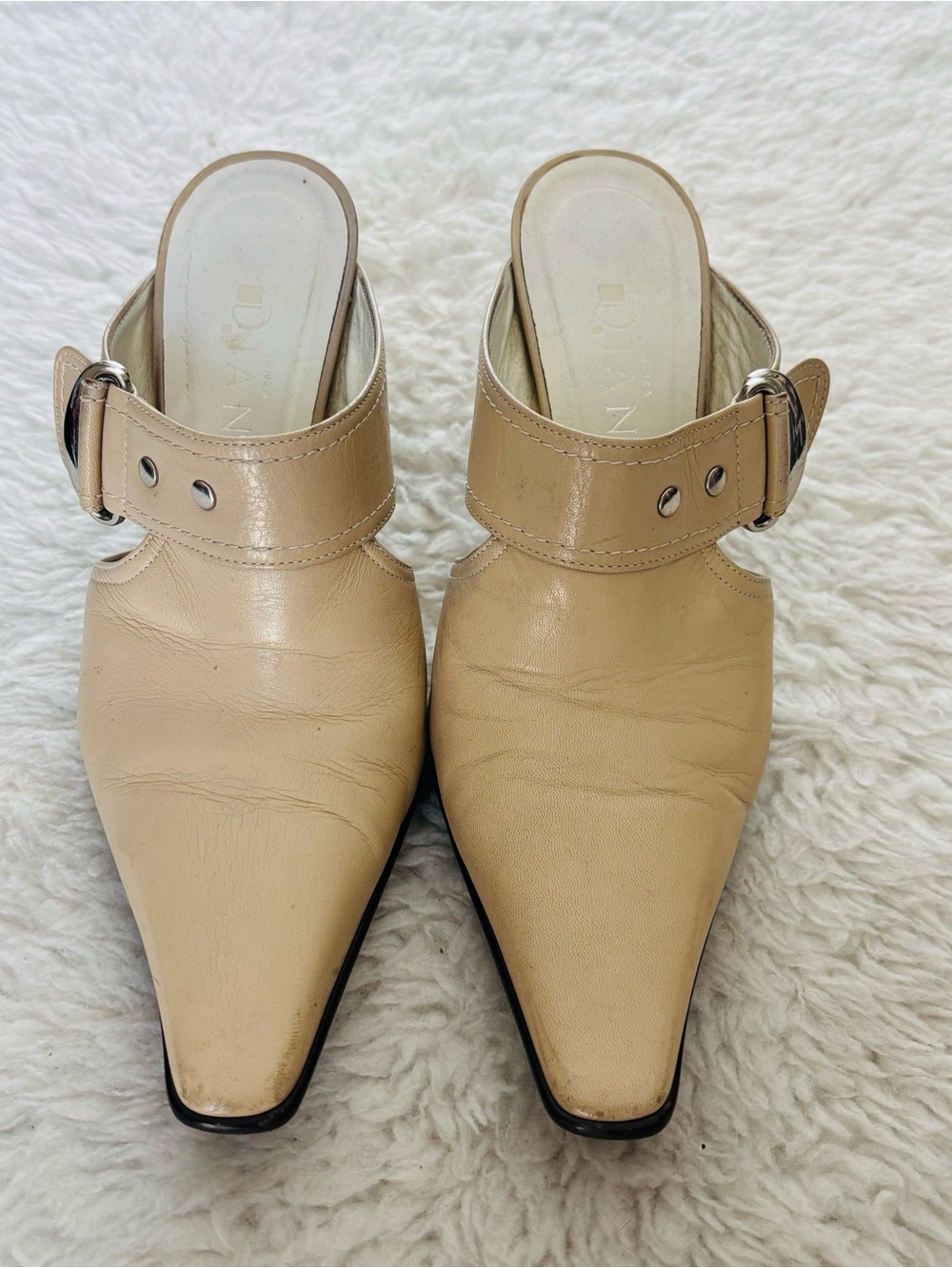 Diana Ginza Japan Cream Leather Pointed-Toe Mule with Buckle Strap sz 24cm US 7